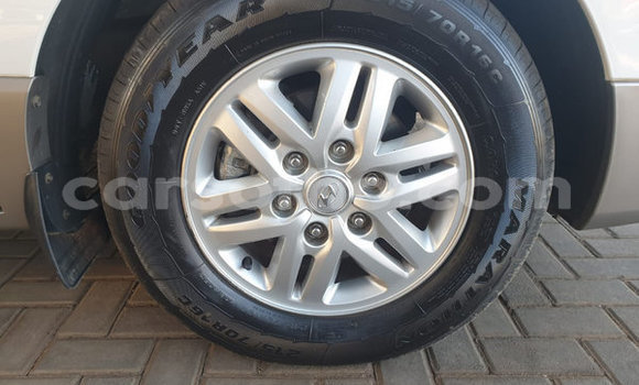 Acheter Occasion Voiture Hyundai H1 Blanc à Maseru, Maseru Acheter Occasion Voiture Hyundai H1 Blanc à Maseru, Maseru