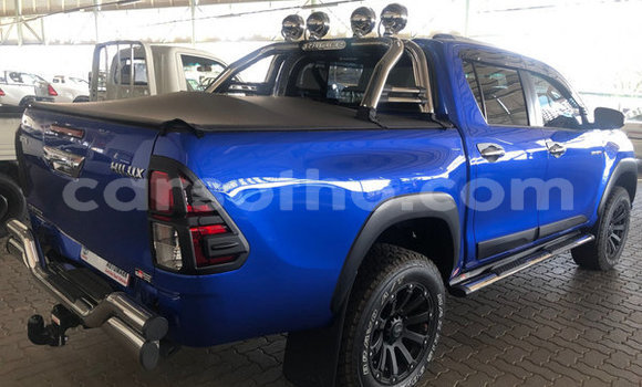 Sayi Na hannu Toyota Hilux Blue Mota in Maputsoe a Leribe Sayi Na hannu Toyota Hilux Blue Mota in Maputsoe a Leribe