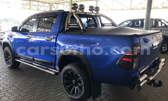 Sayi Na hannu Toyota Hilux Blue Mota in Maputsoe a Leribe Sayi Na hannu Toyota Hilux Blue Mota in Maputsoe a Leribe