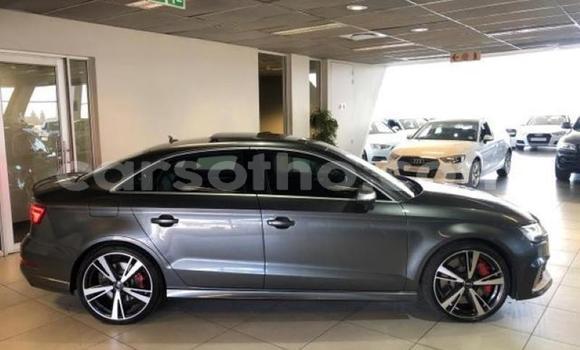 Acheter Occasion Voiture Audi RS3 Gris à Maseru, Maseru Acheter Occasion Voiture Audi RS3 Gris à Maseru, Maseru