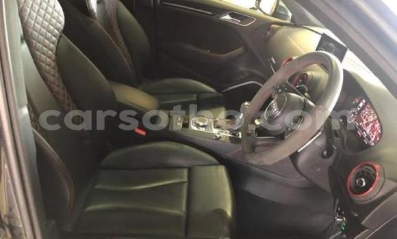 Acheter Occasion Voiture Audi RS3 Gris à Maseru, Maseru Acheter Occasion Voiture Audi RS3 Gris à Maseru, Maseru