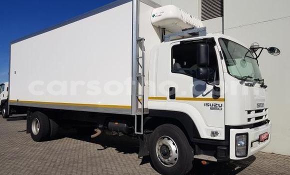 اشتري مستعمل Isuzu FTR 850 White شاحنة في Mohale's Hoek في Mohale's Hoek اشتري مستعمل Isuzu FTR 850 White شاحنة في Mohale's Hoek في Mohale's Hoek