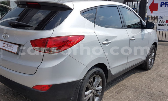 اشتري مستعمل Hyundai ix35 Silver سيارة في Maputsoe في Leribe اشتري مستعمل Hyundai ix35 Silver سيارة في Maputsoe في Leribe