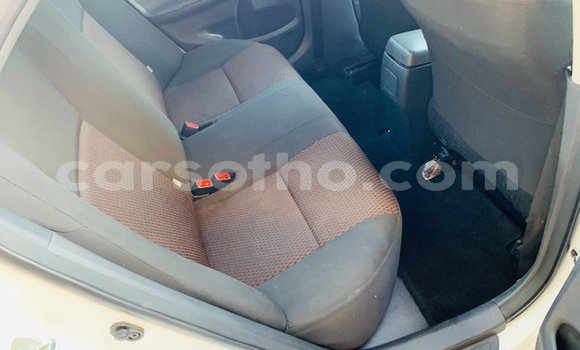 Acheter Occasion Voiture Toyota Corolla Blanc à Maseru, Maseru Acheter Occasion Voiture Toyota Corolla Blanc à Maseru, Maseru