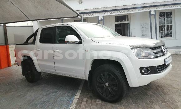 Buy Used Volkswagen Amarok White Car in Maputsoe in Leribe Buy Used Volkswagen Amarok White Car in Maputsoe in Leribe