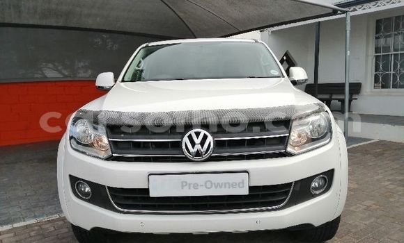 Buy Used Volkswagen Amarok White Car in Maputsoe in Leribe Buy Used Volkswagen Amarok White Car in Maputsoe in Leribe
