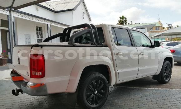 Buy Used Volkswagen Amarok White Car in Maputsoe in Leribe Buy Used Volkswagen Amarok White Car in Maputsoe in Leribe