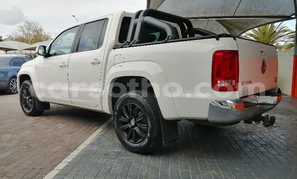 Buy Used Volkswagen Amarok White Car in Maputsoe in Leribe Buy Used Volkswagen Amarok White Car in Maputsoe in Leribe
