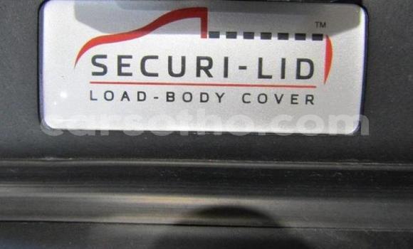 Sayi Na hannu Volkswagen Amarok White Mota in Roma a Maseru Sayi Na hannu Volkswagen Amarok White Mota in Roma a Maseru