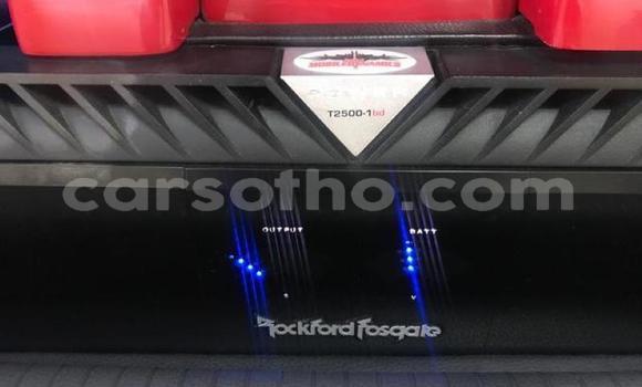 اشتري مستعمل Volkswagen Golf R Red سيارة في Maputsoa في Leribe اشتري مستعمل Volkswagen Golf R Red سيارة في Maputsoa في Leribe
