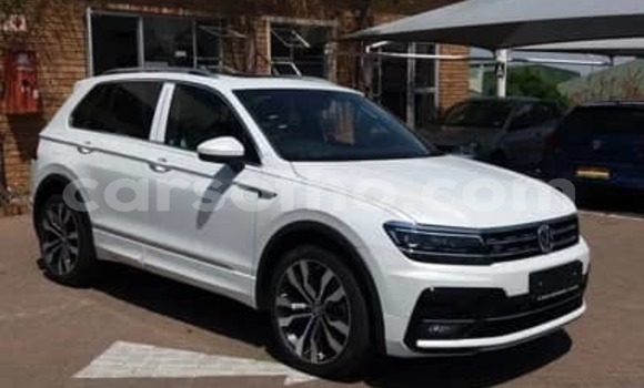 اشتري مستعمل Volkswagen Tiguan White سيارة في Maseru في Maseru اشتري مستعمل Volkswagen Tiguan White سيارة في Maseru في Maseru