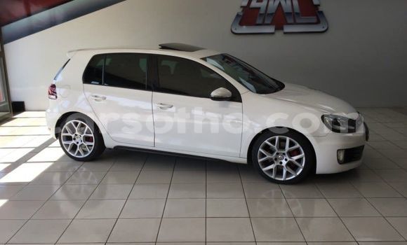 اشتري مستعمل Volkswagen Golf GTI White سيارة في Maseru في Maseru اشتري مستعمل Volkswagen Golf GTI White سيارة في Maseru في Maseru