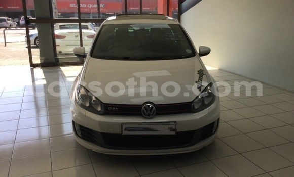 اشتري مستعمل Volkswagen Golf GTI White سيارة في Maseru في Maseru اشتري مستعمل Volkswagen Golf GTI White سيارة في Maseru في Maseru