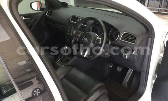 اشتري مستعمل Volkswagen Golf GTI White سيارة في Maseru في Maseru اشتري مستعمل Volkswagen Golf GTI White سيارة في Maseru في Maseru