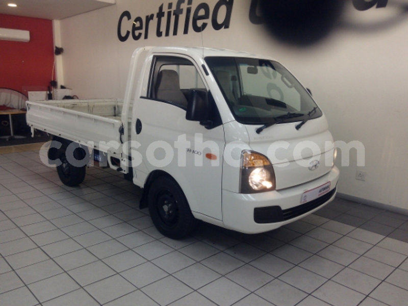 Big with watermark hyundai h1 leribe maputsoe 11851