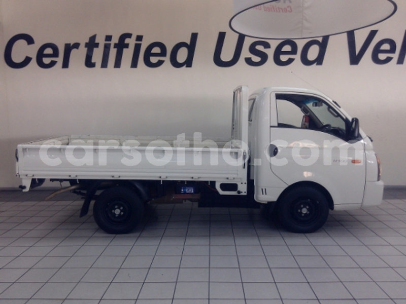 Big with watermark hyundai h1 leribe maputsoe 11851