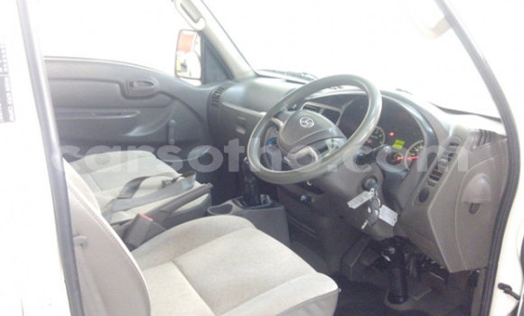 اشتري مستعمل Hyundai H1 White سيارة في Maputsoe في Leribe اشتري مستعمل Hyundai H1 White سيارة في Maputsoe في Leribe