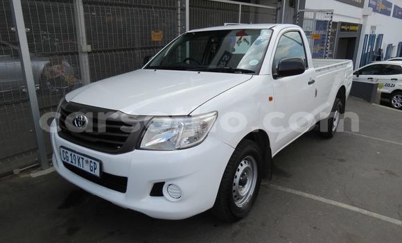 اشتري مستعمل Toyota Hilux White سيارة في Maseru في Maseru اشتري مستعمل Toyota Hilux White سيارة في Maseru في Maseru