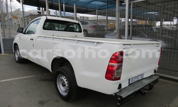 اشتري مستعمل Toyota Hilux White سيارة في Maseru في Maseru اشتري مستعمل Toyota Hilux White سيارة في Maseru في Maseru