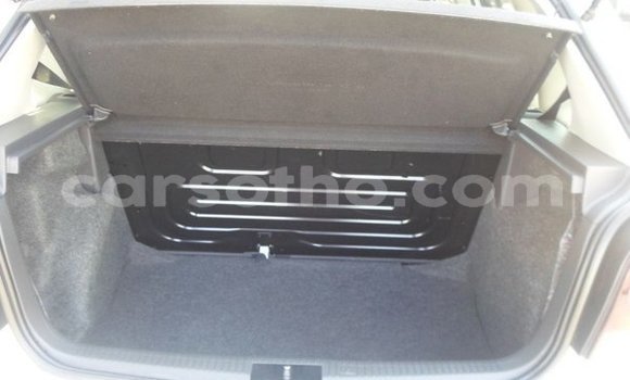 اشتري مستعمل Volkswagen Polo White سيارة في Maseru في Maseru اشتري مستعمل Volkswagen Polo White سيارة في Maseru في Maseru