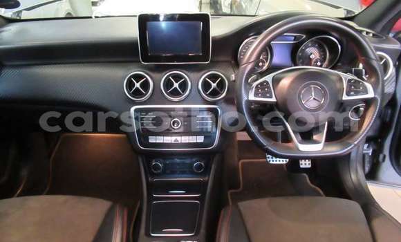 Sayi Na hannu Mercedes-Benz A–Class Silver Mota in Maseru a Maseru Sayi Na hannu Mercedes-Benz A–Class Silver Mota in Maseru a Maseru