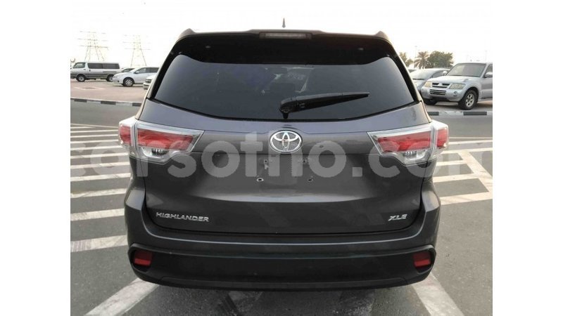 Big with watermark toyota highlander maseru import dubai 11871