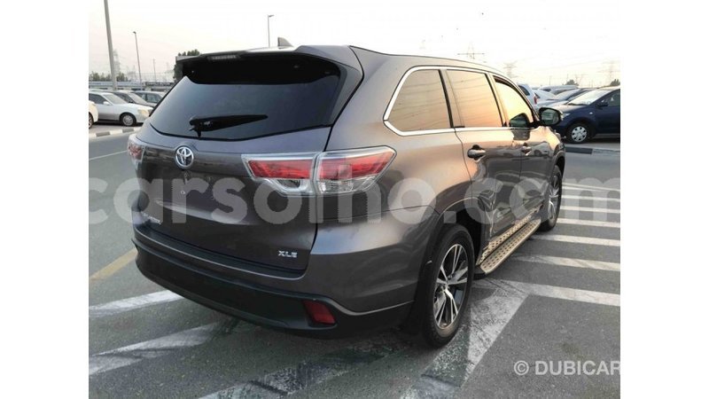 Big with watermark toyota highlander maseru import dubai 11871