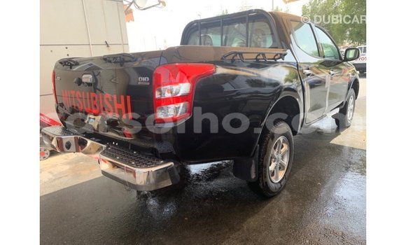 Sayi Imported Mitsubishi L200 Black Mota in Import - Dubai a Maseru Sayi Imported Mitsubishi L200 Black Mota in Import - Dubai a Maseru
