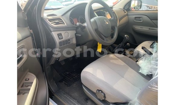Sayi Imported Mitsubishi L200 Black Mota in Import - Dubai a Maseru Sayi Imported Mitsubishi L200 Black Mota in Import - Dubai a Maseru