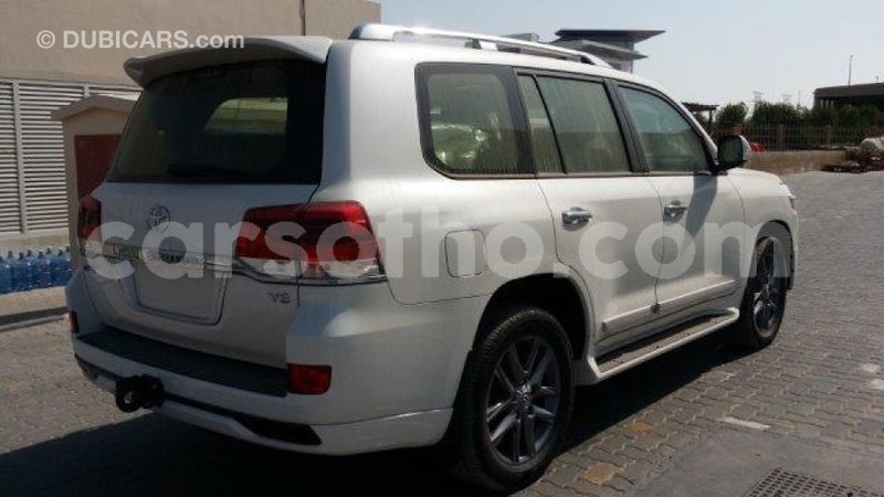 Big with watermark toyota land cruiser maseru import dubai 11874