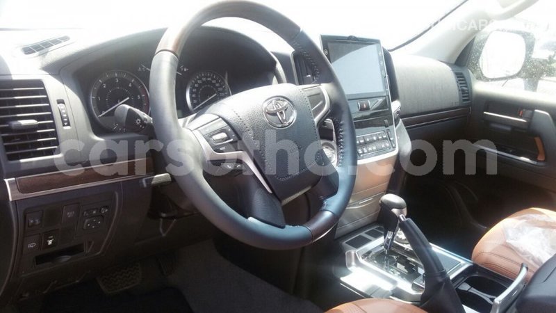 Big with watermark toyota land cruiser maseru import dubai 11874