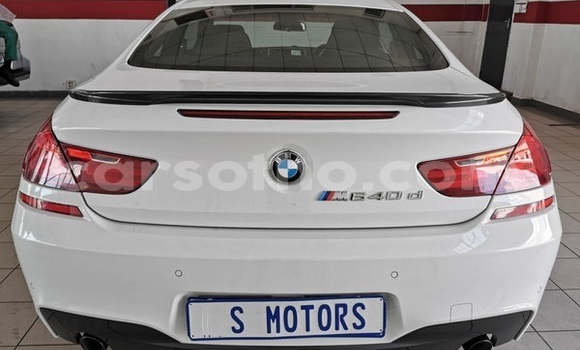 Acheter Occasion Voiture BMW 600 Blanc à Mafeteng, Mafeteng Acheter Occasion Voiture BMW 600 Blanc à Mafeteng, Mafeteng