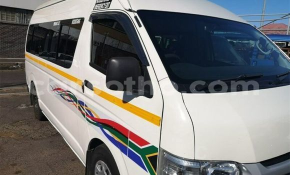 اشتري مستعمل Toyota 2000GT White سيارة في Maseru في Maseru اشتري مستعمل Toyota 2000GT White سيارة في Maseru في Maseru