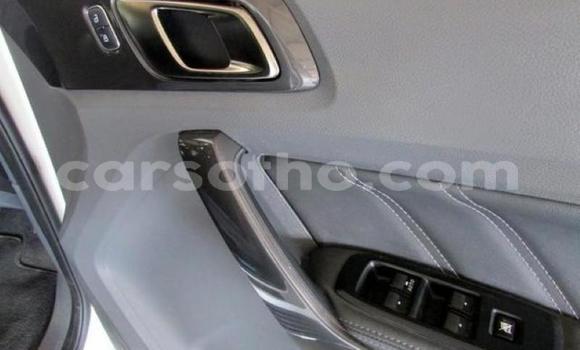 Sayi Na hannu Ford Everest White Mota in Butha Buthe a Butha-Buthe Sayi Na hannu Ford Everest White Mota in Butha Buthe a Butha-Buthe