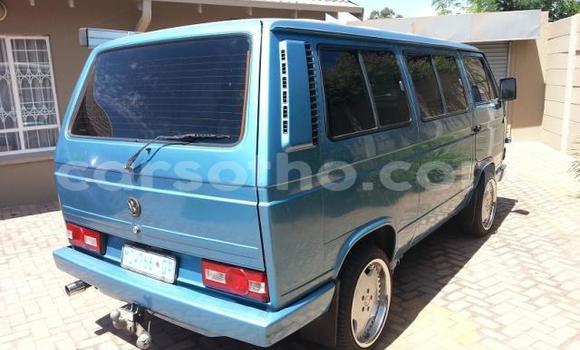 Acheter Occasion Voiture Volkswagen Caravelle Bleu à Maseru, Maseru Acheter Occasion Voiture Volkswagen Caravelle Bleu à Maseru, Maseru