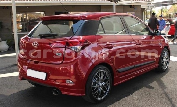 Acheter Occasion Voiture Hyundai i20 Rouge à Hlotse, Leribe Acheter Occasion Voiture Hyundai i20 Rouge à Hlotse, Leribe