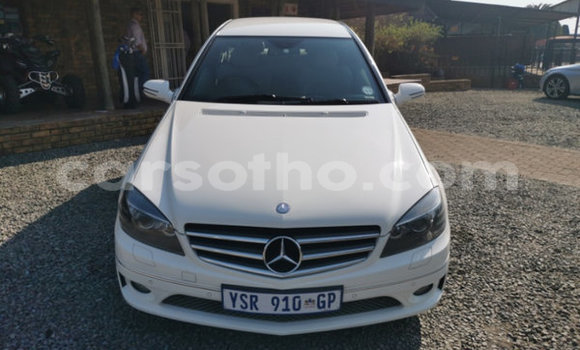 Sayi Na hannu Mercedes-Benz CLC-klasse White Mota in Hlotse a Leribe Sayi Na hannu Mercedes-Benz CLC-klasse White Mota in Hlotse a Leribe