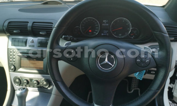 Sayi Na hannu Mercedes-Benz CLC-klasse White Mota in Hlotse a Leribe Sayi Na hannu Mercedes-Benz CLC-klasse White Mota in Hlotse a Leribe