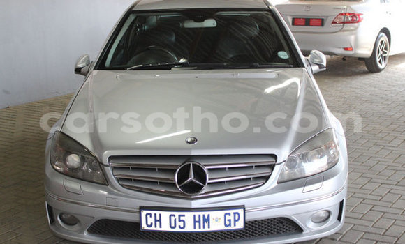 Acheter Occasion Voiture Mercedes-Benz CLK–Class Gris à Maputsoa, Leribe Acheter Occasion Voiture Mercedes-Benz CLK–Class Gris à Maputsoa, Leribe