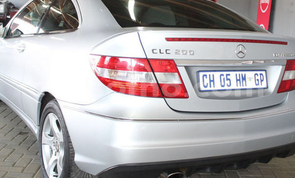 Acheter Occasion Voiture Mercedes-Benz CLK–Class Gris à Maputsoa, Leribe Acheter Occasion Voiture Mercedes-Benz CLK–Class Gris à Maputsoa, Leribe
