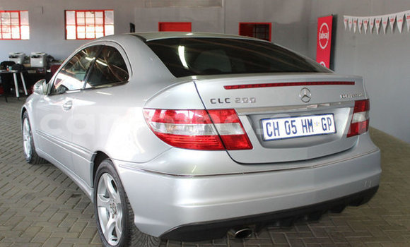 Acheter Occasion Voiture Mercedes-Benz CLK–Class Gris à Maputsoa, Leribe Acheter Occasion Voiture Mercedes-Benz CLK–Class Gris à Maputsoa, Leribe