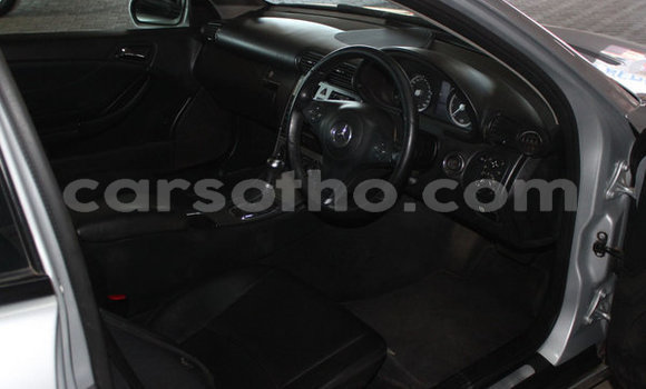 Acheter Occasion Voiture Mercedes-Benz CLK–Class Gris à Maputsoa, Leribe Acheter Occasion Voiture Mercedes-Benz CLK–Class Gris à Maputsoa, Leribe