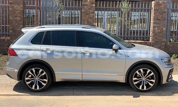 اشتري مستعمل Volkswagen Tiguan Silver سيارة في Mafeteng في Mafeteng اشتري مستعمل Volkswagen Tiguan Silver سيارة في Mafeteng في Mafeteng