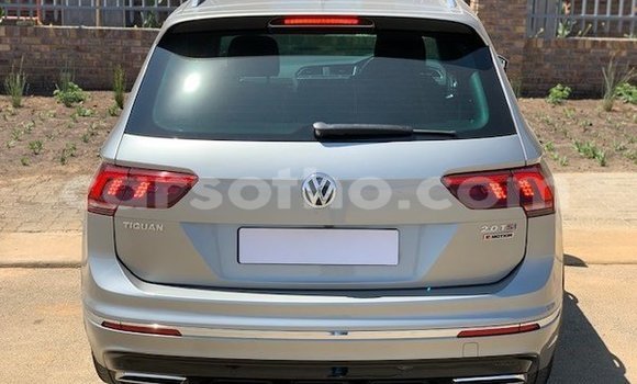 اشتري مستعمل Volkswagen Tiguan Silver سيارة في Mafeteng في Mafeteng اشتري مستعمل Volkswagen Tiguan Silver سيارة في Mafeteng في Mafeteng