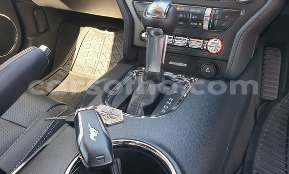 Sayi Na hannu Ford Mustang Silver Mota in Maputsoa a Leribe Sayi Na hannu Ford Mustang Silver Mota in Maputsoa a Leribe