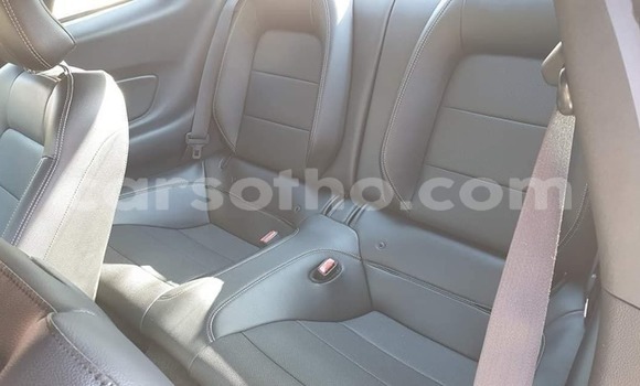 Sayi Na hannu Ford Mustang Silver Mota in Maputsoa a Leribe Sayi Na hannu Ford Mustang Silver Mota in Maputsoa a Leribe