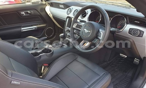 Sayi Na hannu Ford Mustang Silver Mota in Maputsoa a Leribe Sayi Na hannu Ford Mustang Silver Mota in Maputsoa a Leribe