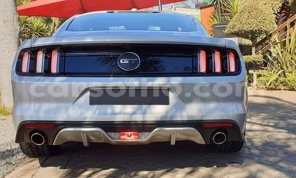 Sayi Na hannu Ford Mustang Silver Mota in Maputsoa a Leribe Sayi Na hannu Ford Mustang Silver Mota in Maputsoa a Leribe