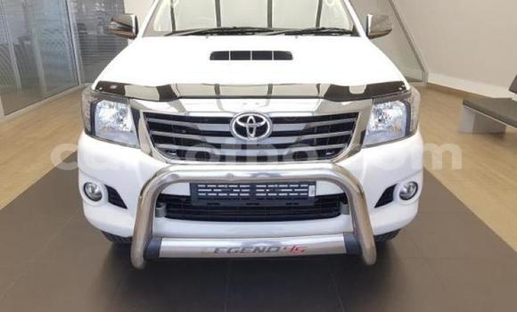 Buy Used Toyota Hilux White Car in Maseru in Maseru Buy Used Toyota Hilux White Car in Maseru in Maseru