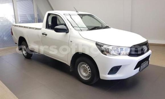 Buy Used Toyota Hilux White Car in Maseru in Maseru Buy Used Toyota Hilux White Car in Maseru in Maseru